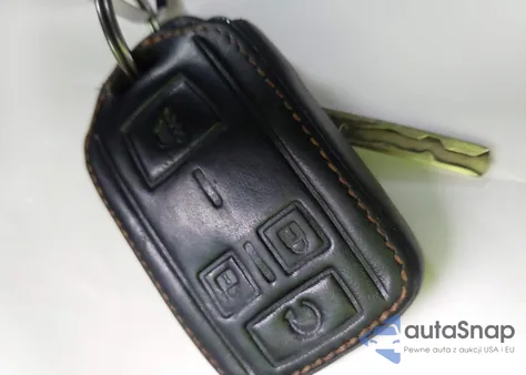 2016 Chevrolet Silverado 1500 1Lt из США, поврежденный, VIN 3GCPCRECXGG105499